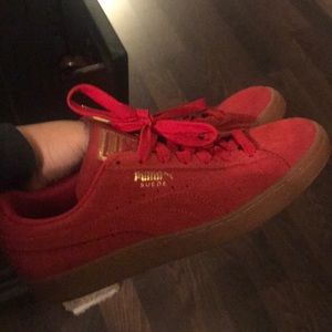 red puma laces